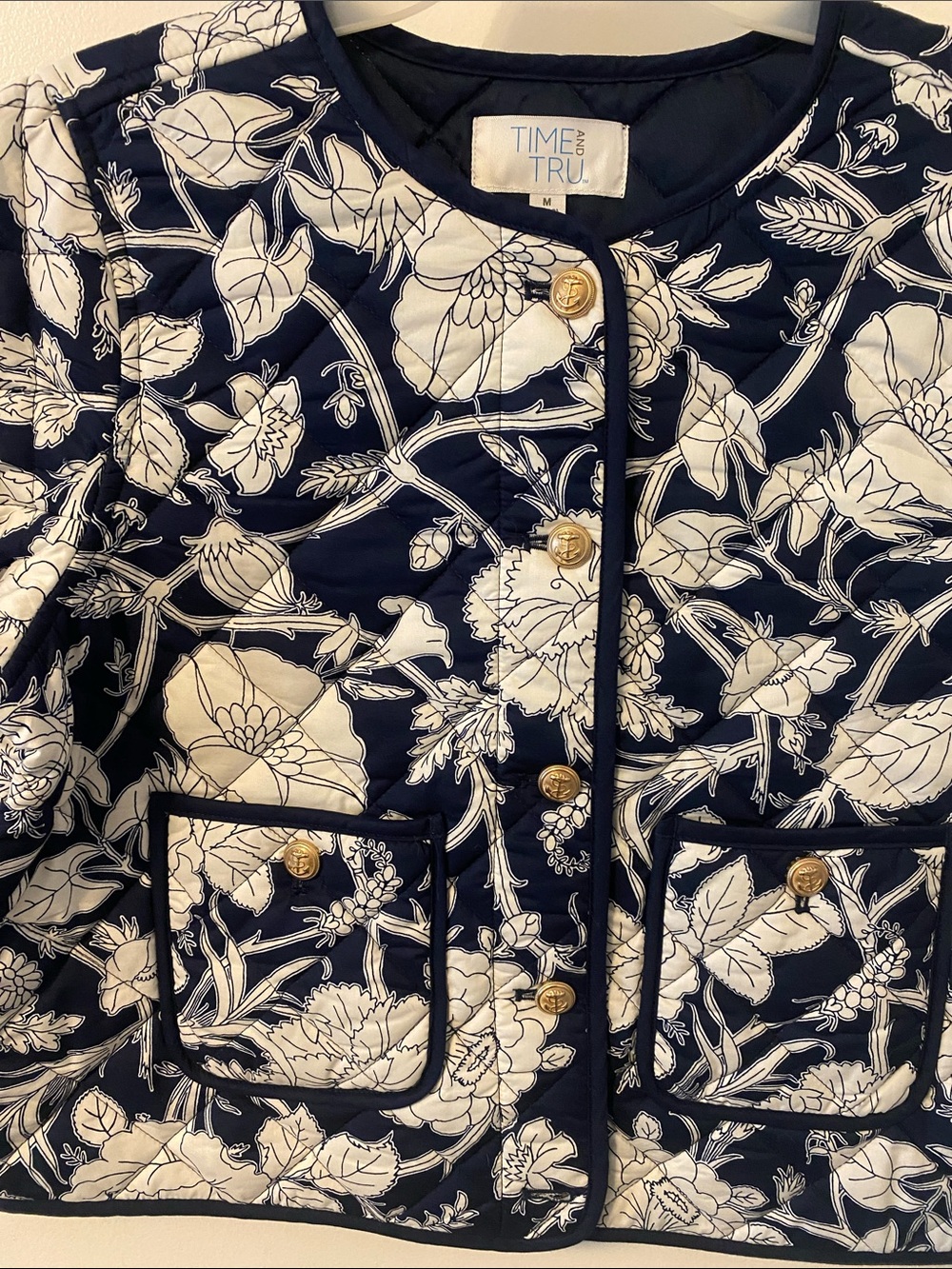 Jacket - Picture 16 of 16